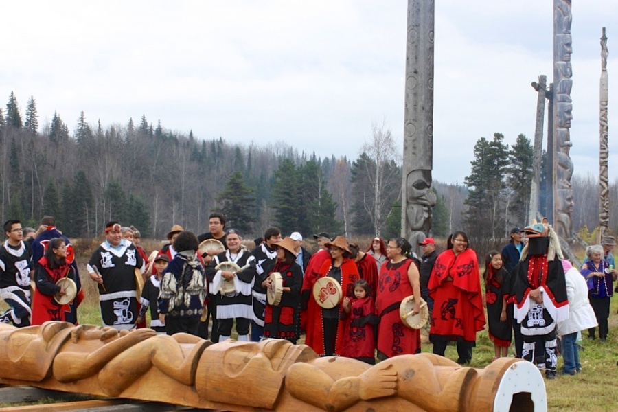 Gitanyow raises a newly carved totem pole in 2013.